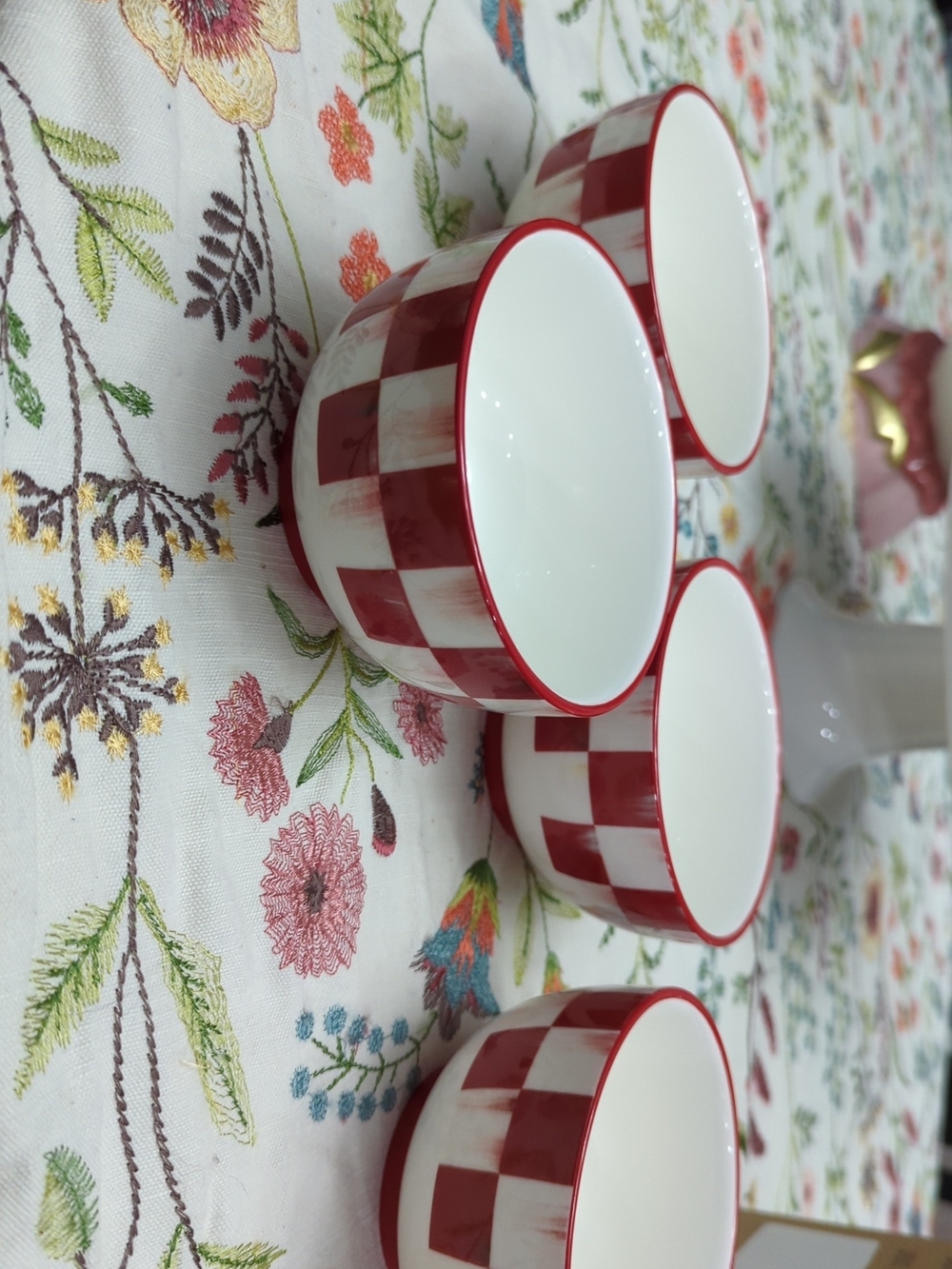 Mackenzie Childs Bowls set of 4 Cherry Check - Picture 3 of 5